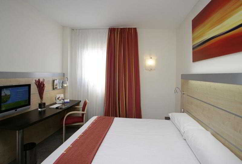Express 22@ By Ihg Hotel 3*